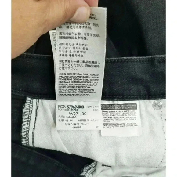 Levi's 27X30 Womens Curvy Skinny Black Denim Jeans Black Logo Tag Red Pocket Tag - Picture 10 of 12